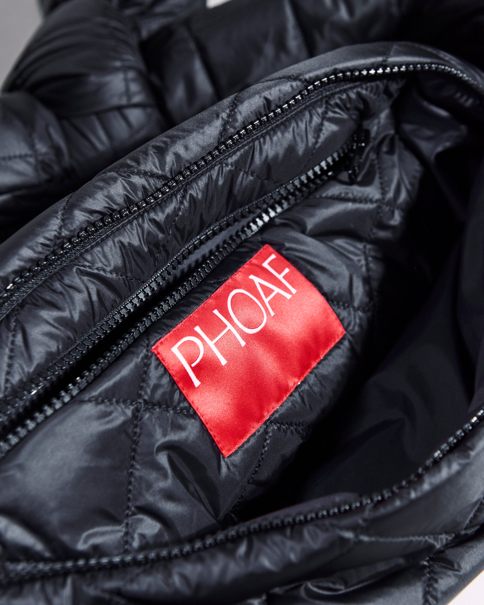 The Clara / Black Quilt