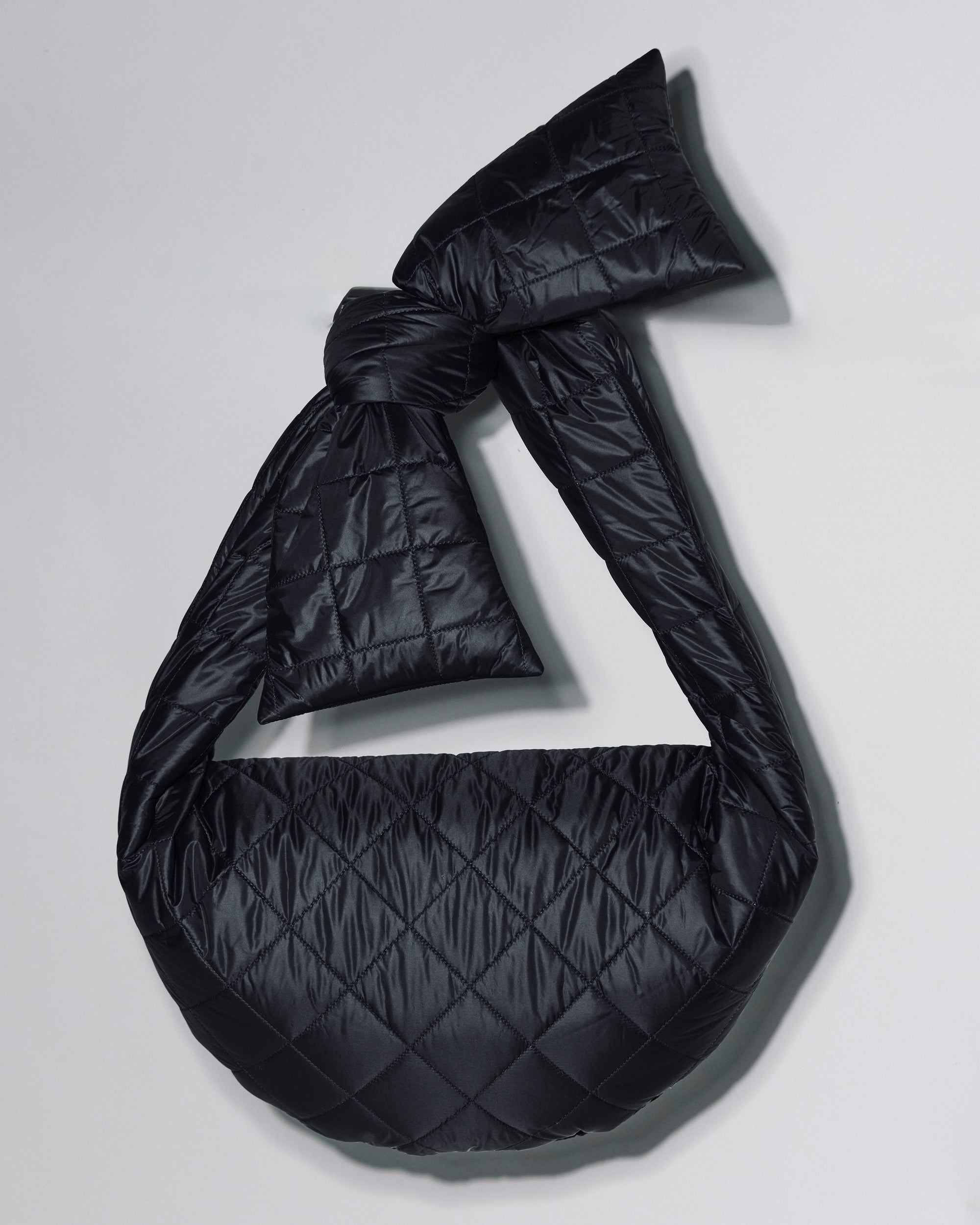 The Clara / Black Quilt